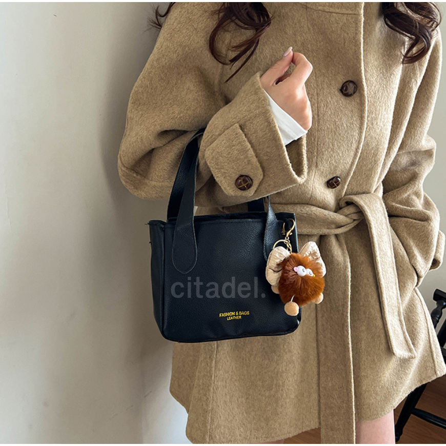 citadel.กระเป๋าสะพายข้าง ใบเล็ก ทรงถัง ทรงฮินเทรนด์ สไตล์เกาหลี  ดีไซน์เรียบง่าย  พร้อมส่งในไทย มีส่งด่วน Z-034