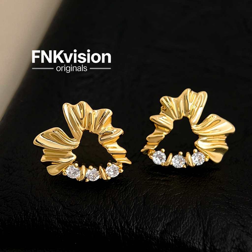 FNKvisionการออกแบบดั้งเดิมต่างหูหัวใจ ลายหยัก ทอง18K ชุบหนา เพชรคริสตัล หรูหรา