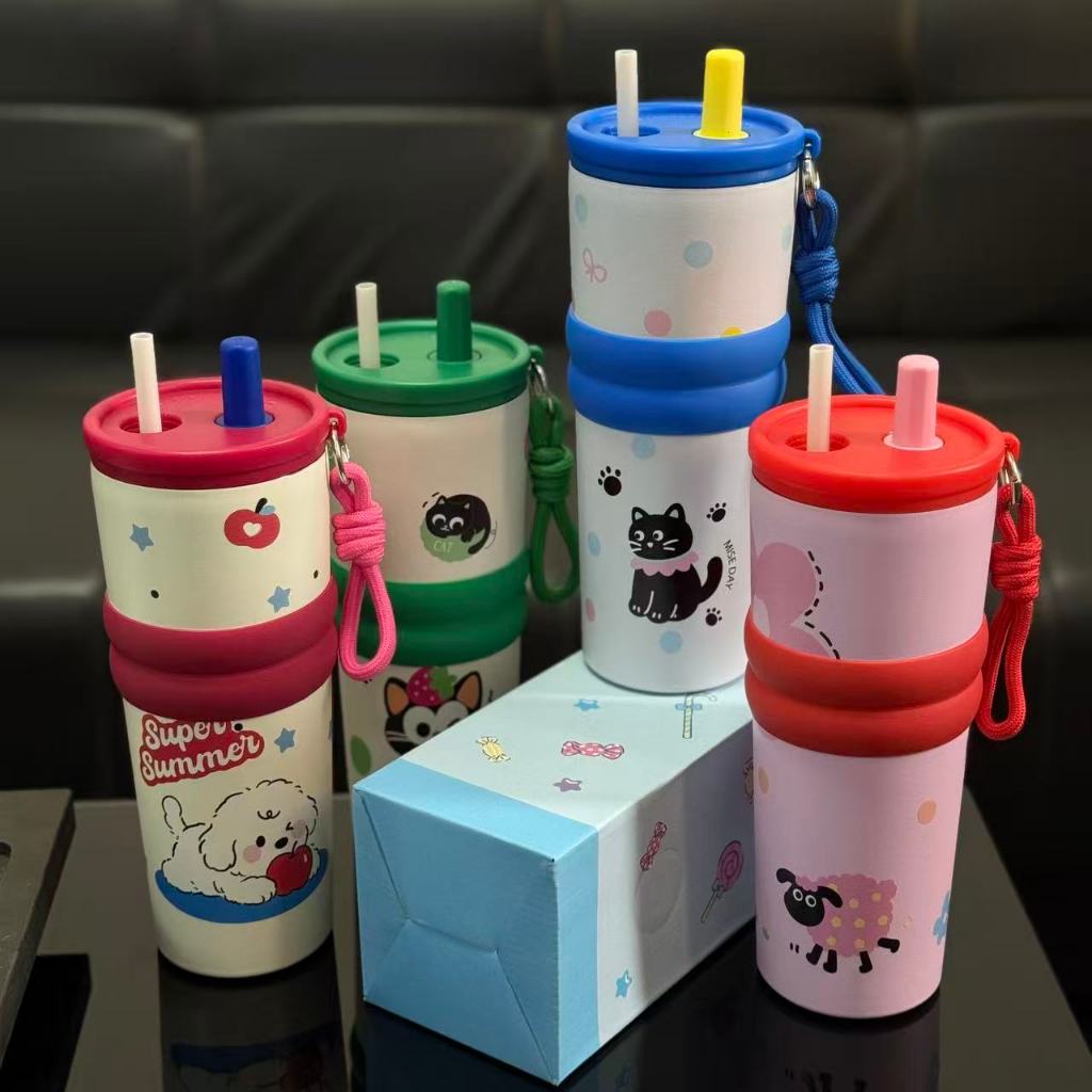 แก้วเก็บความเย็น/ร้อน SUS316 ขนาด700ML ใช้ดี ไม่มีไอน้ำ แก้วสกรีนลาย เลือกสีได้ มีฝาปิดหลอด แก้วคว่ำไม่หก ขวดน้ำมีหูหิ้ว