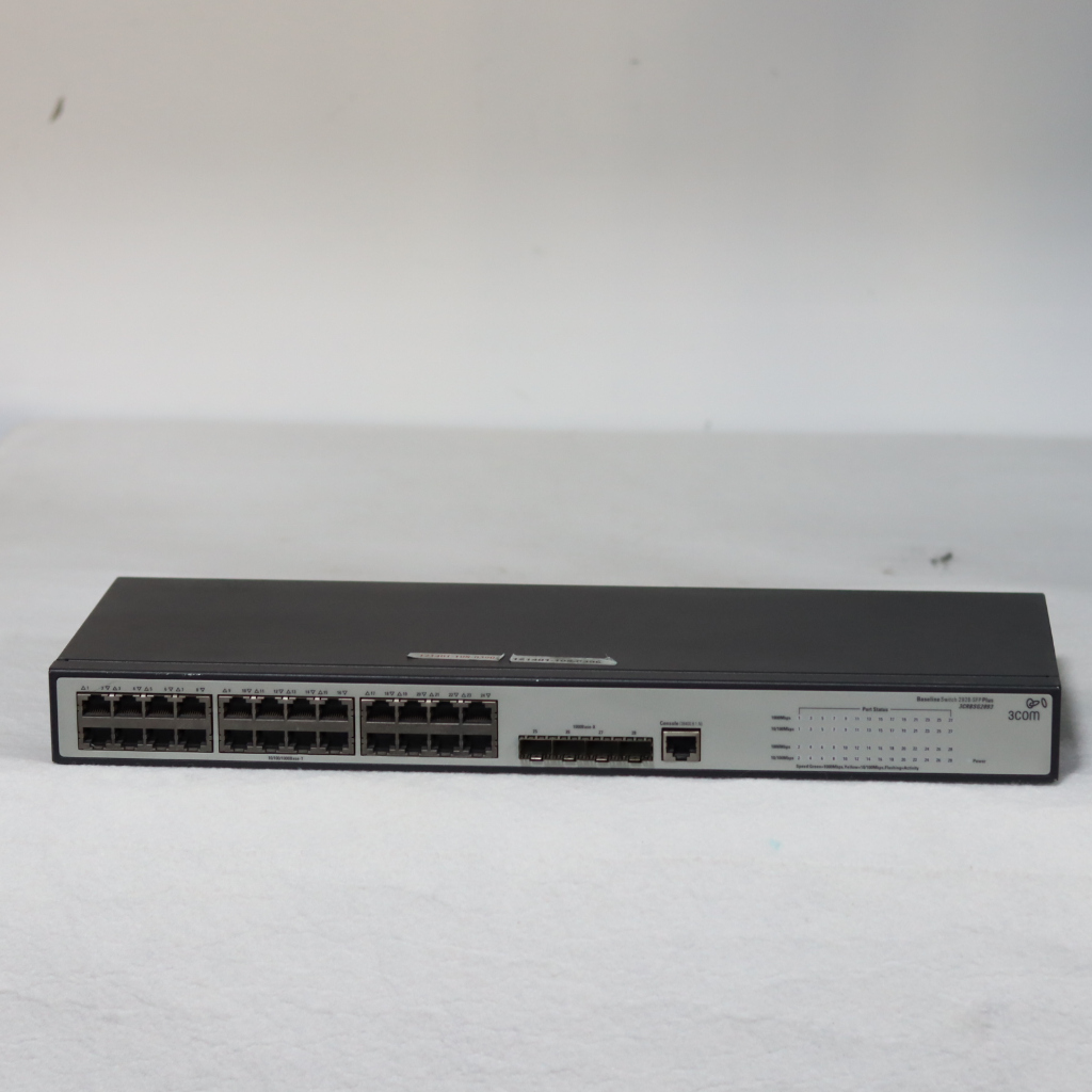 3COM Baseline switch 2928-SFP Plus 3CRBSG2893 Switch 24*10/100/1000, 4SFP / USED  สวิตช์และฮับ