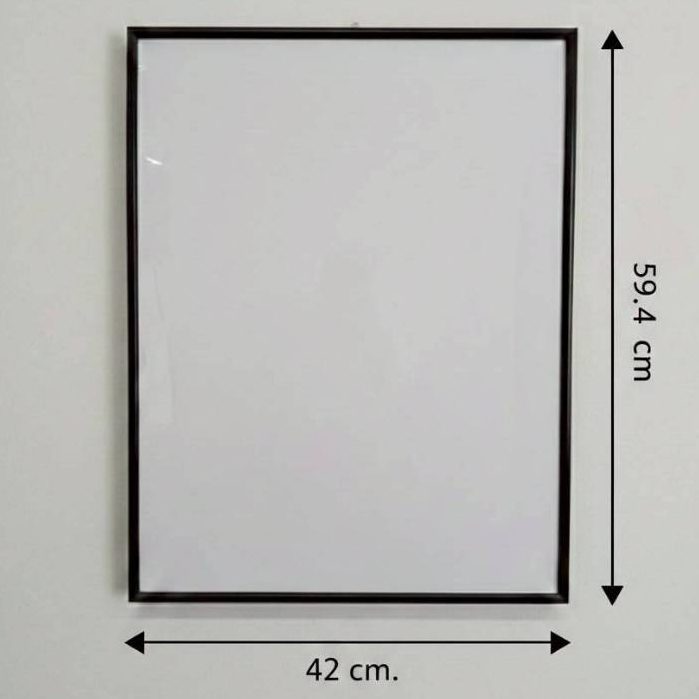กรอบรูปสีดำ(ขนาด A2)  42x59.4 cm. กรอบรูป(ขนาด A2)  42x59.4 cm.สีดำ ซึ่งเป็นไซส์ใหญ่ที่โดดเด่นมาก เห
