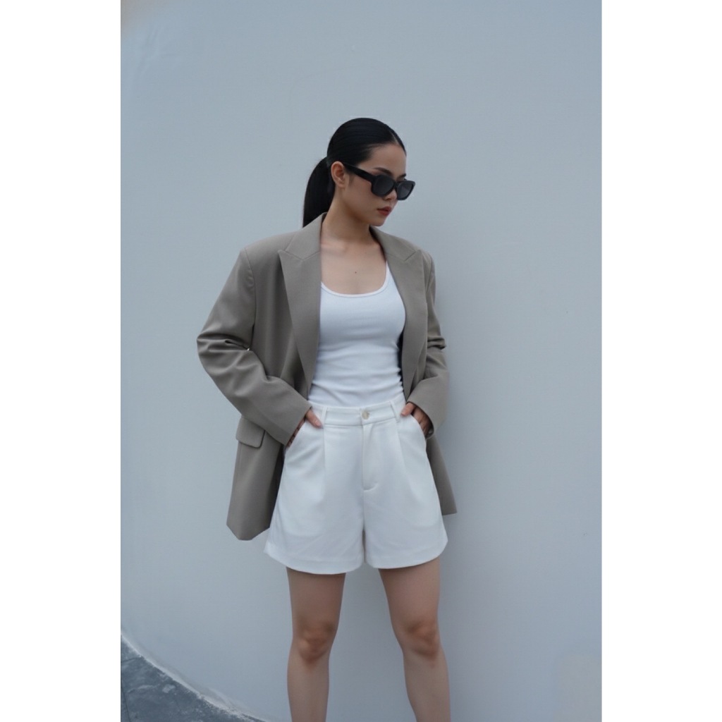 MMCHIC - WHITE SHORTS