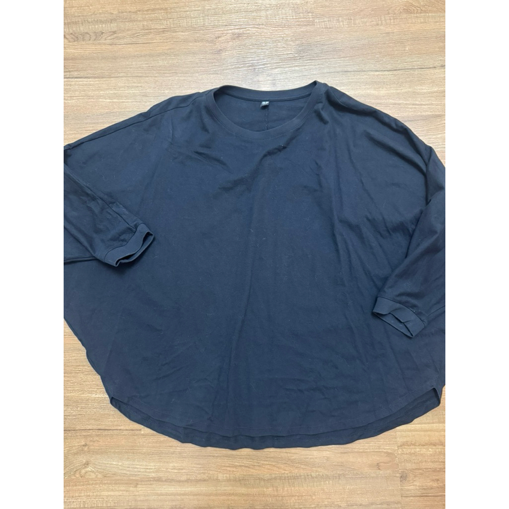 📣 ส่งต่อ เสื้อสีดำ Uniqlo 📣