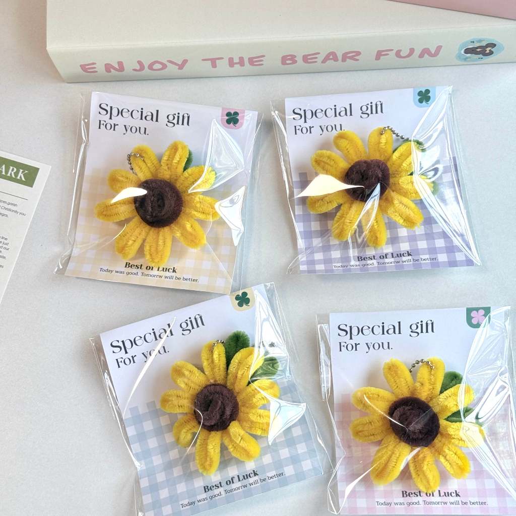 [พร้อมส่ง] พวงกุญแจลวดไหมพรม ดอกทานตะวัน ของขวัญน่ารัก