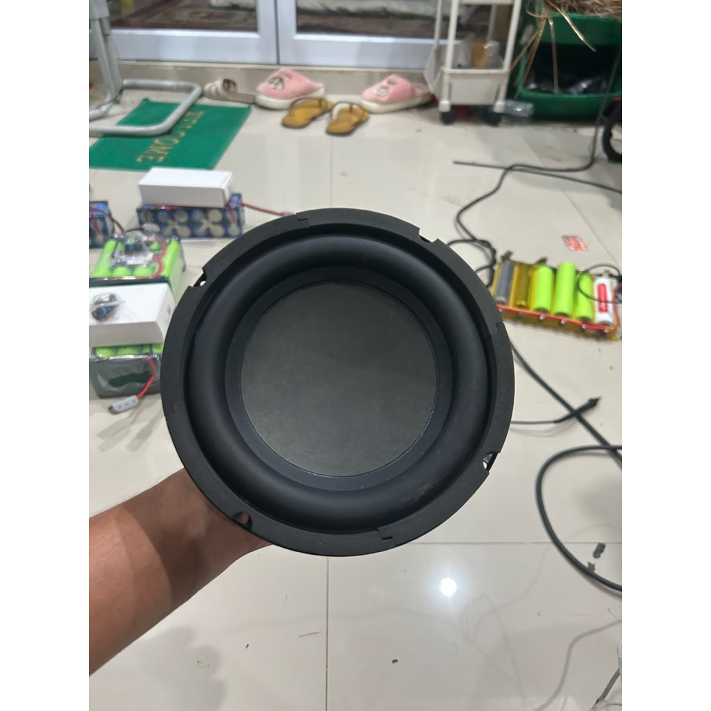 ดอก6.5นิ้ว ดอกซับวูเฟอร์ 6.5 HK 4โอห์ม100w SU ของแทร่ งานดีแรงเบสแน่นลอยกระชับ