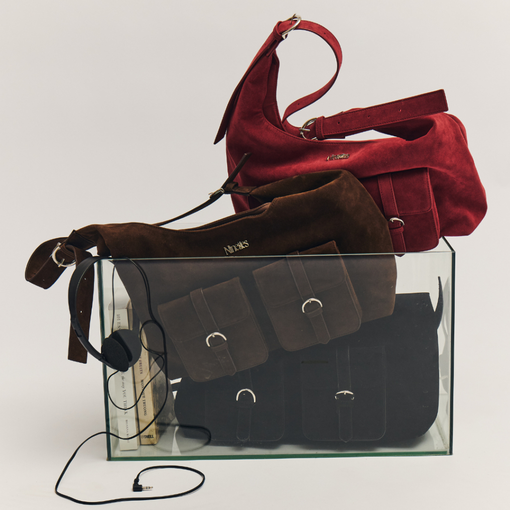 Nineties Design : Class Of Nineties Bag กระเป๋า ทรง Hobo รุ่น Rebecca