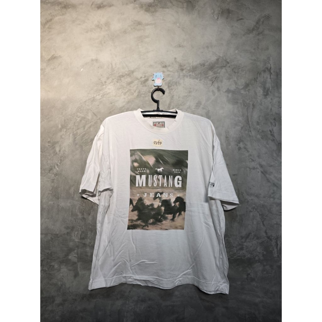 เสื้อยืดวินเทจมือสอง อก23'ยาว27' Mustang มัสแตง ป้ายปักคอMustang Jeans