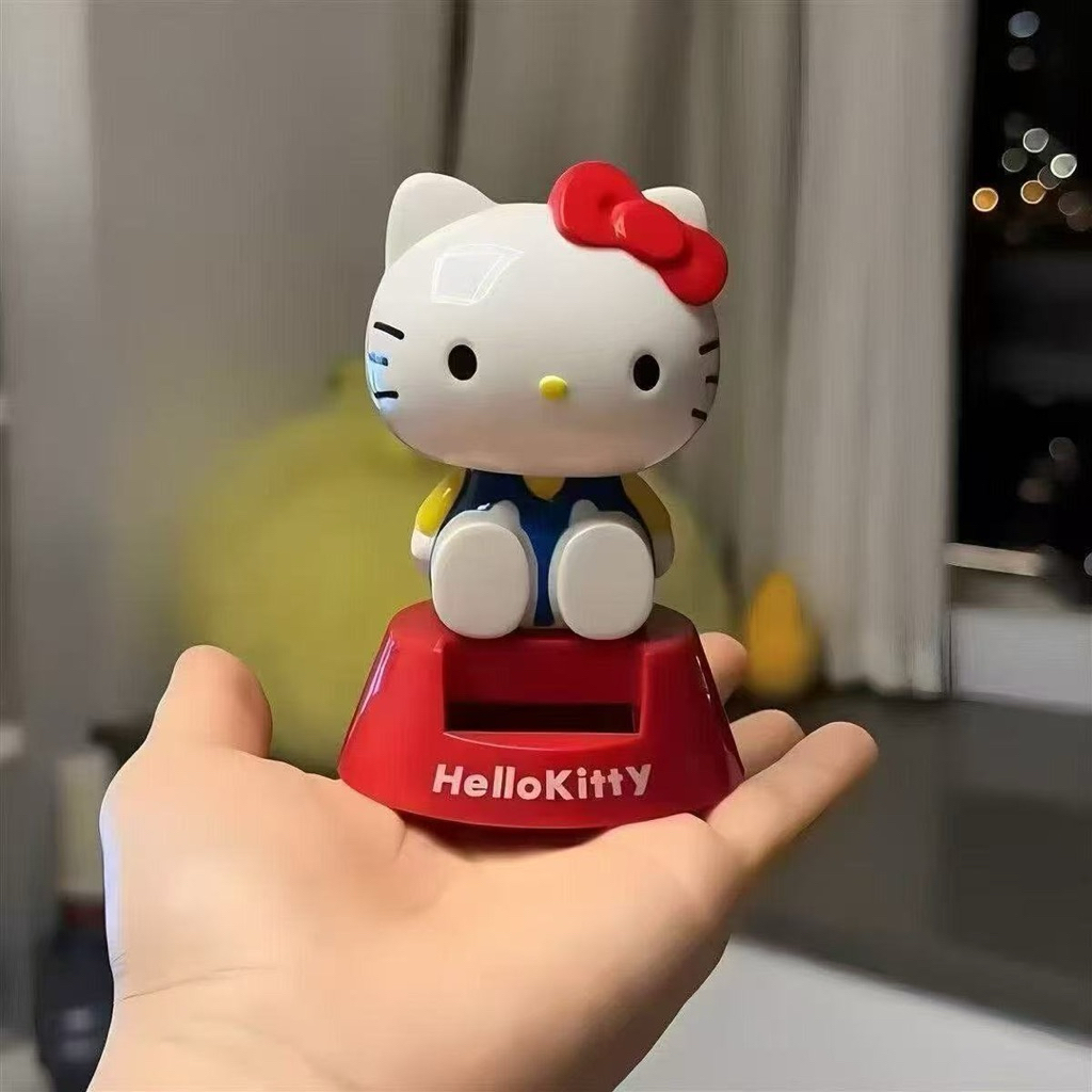 🍎⭐️{พร้อมส่ง! } Hello Kitty ที่วางโชว์บนหน้ารถ คิตตี้ [พลังงานแสงอาทิตย์]  ขยับหัวได้เด้งดึ๊ง🍎⭐️🛋️