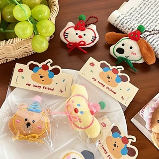 ร้านไทย พร้อมส่ง! พวงกุญแจตุ๊กตา ที่แขวนกระเป๋า ที่แขวนแอร์พอต ของขวัญปัจฉิม เป็นพวงกุญแจ ลายหมาแมว