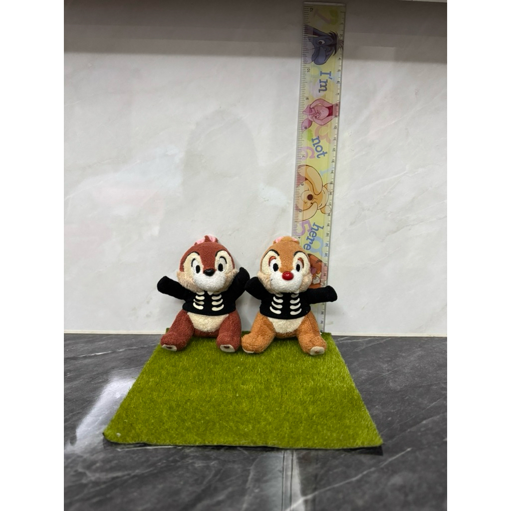 ตุ๊กตาชิพเดล Chip and Dale เป็นเข็มกลัด 🧷 ขายคู่ 299.-