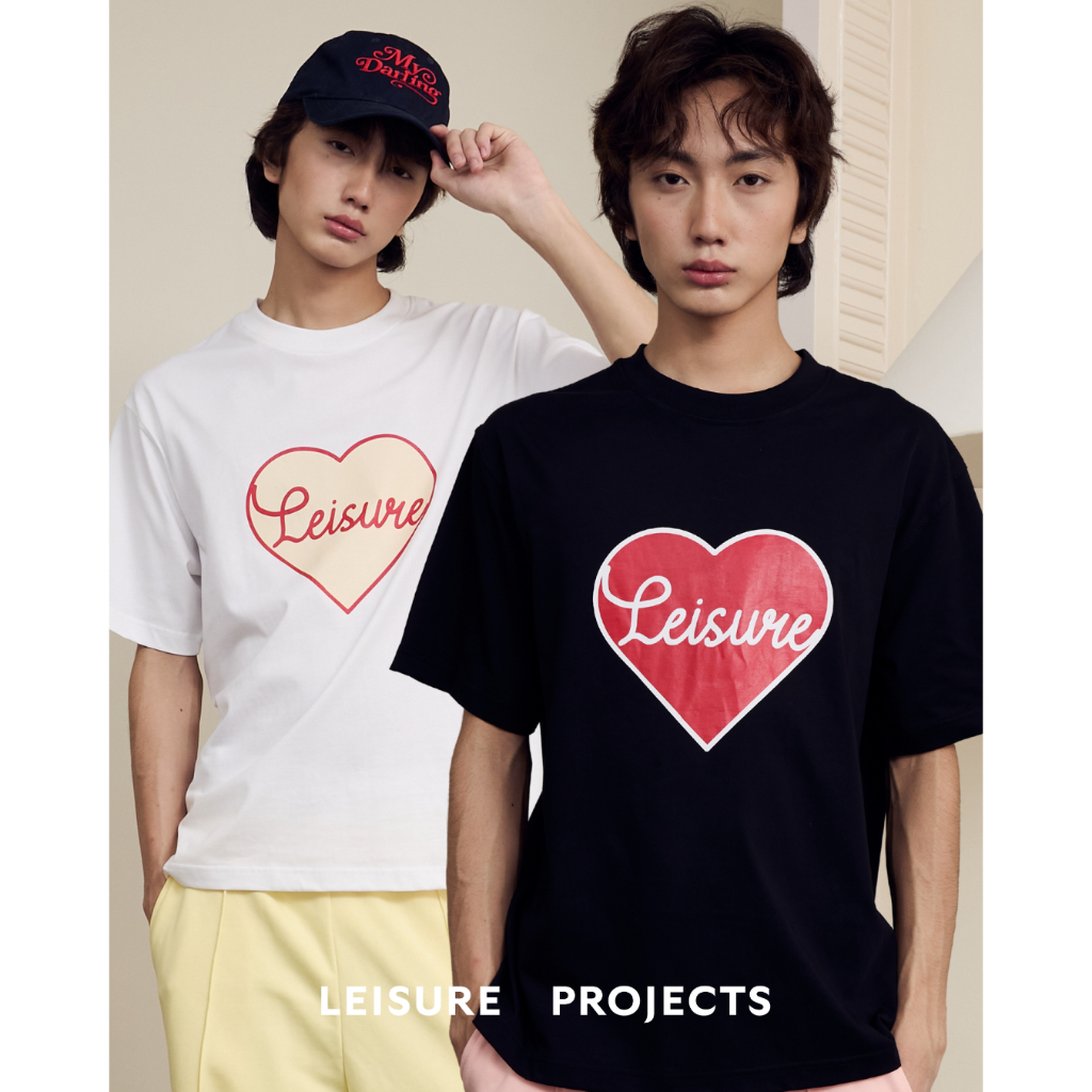(Leisure Projects) LEISURE HEART T-SHIRT เสื้อเเขนสั้นผ้า premium cotton งานพิมพ์โลโก้ Leisure heart รูปหัวใจที่ด้านหน้า