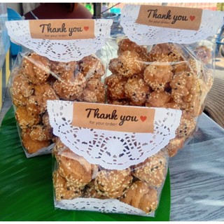 ขนมหัวเราะ กรอบอร่อย หอมงา ขนมทอดใหม่ทุกออเดอร์