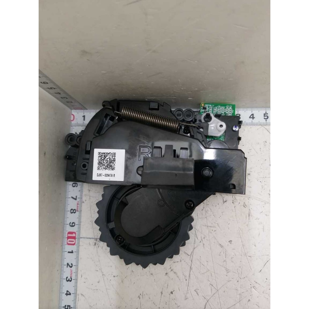 อะไหล่ของแท้/ล้อขวาเครื่องดูดฝุ่นซัมซุง/DJ97-02947A/SAMSUNG/รุ่น VR30T80313W/ST VR30T85513W/ST