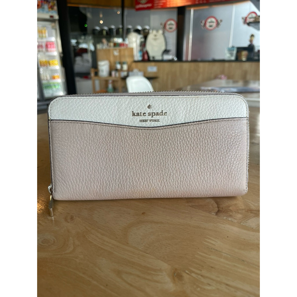 กระเป๋าสตางค์ใบยาว ซิปรอบ Kade Spade