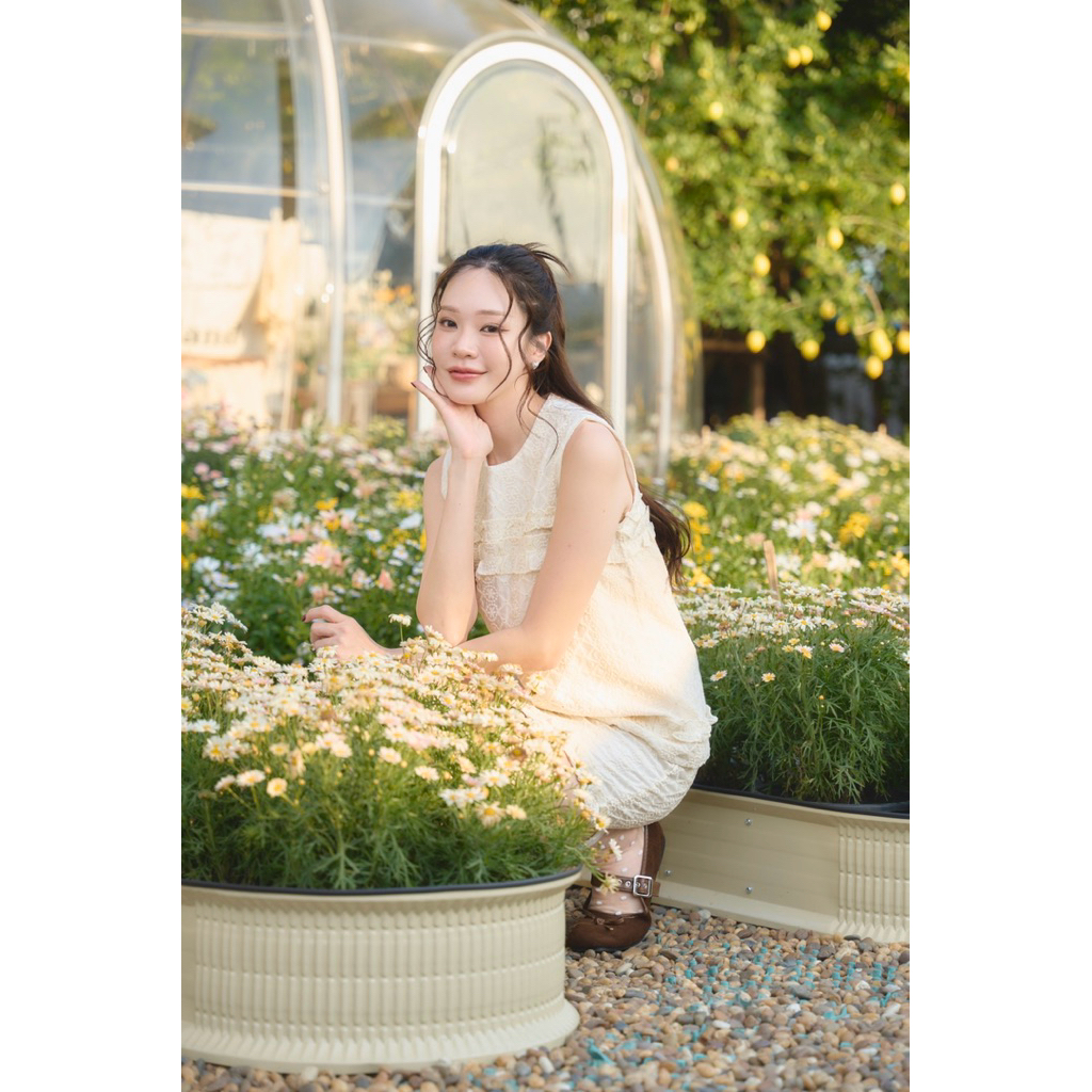 ร227 “มุกดาเซท” ตัวเสื้อคอกลมมีกิมมิกที่การเย็บ 3 จุด หน้าอก ชายเสื้อ ชายกระโปรง มีซับใน