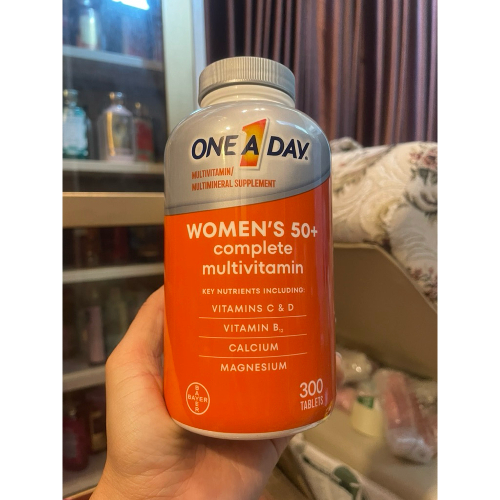 One A Day Women's 50+ Healthy Advantage Multivitamin, 300 Tablets สำหรับผู้หญิง