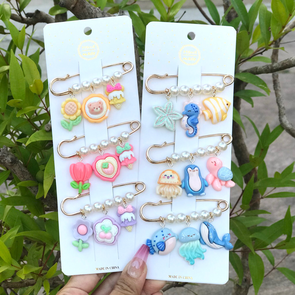 BangTao🌷N.3 เข็มกลัดคนท้อง ขนาด 6.5 เซนติเมตร ติดเสื้อผ้า กระเป๋า ผ้าคลุม ฮิญาบ เข็มกลัดปรับเอวกางเกง สินค้าพร้อมส่ง ราคาถูก Shopee Lazada