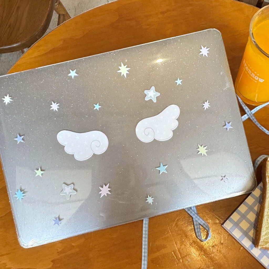 Shesell พร้อมส่ง✨เคส macbook (Glitter)ปีกดาว Air13 Air15 Neo13 M5 Pro14 เคสสำหรับแมคบุ๊คใส Pro13/16
