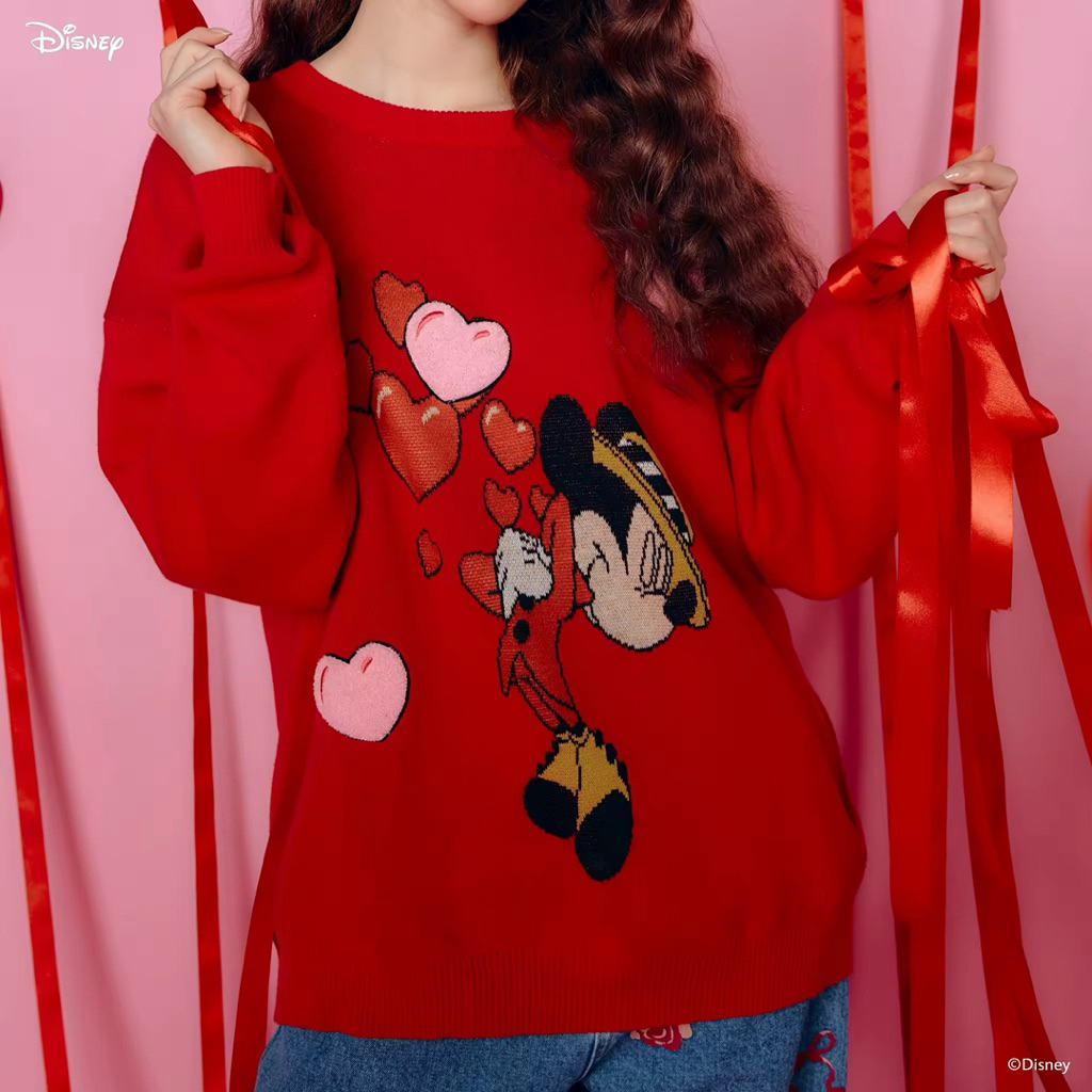 ❤️New+พร้อมส่ง❤️เสื้อ sweater❤️แบรน Endless♾️holiday X Disney X Orm kornnaphat❤️คอลวาเลนไทน์ Limited