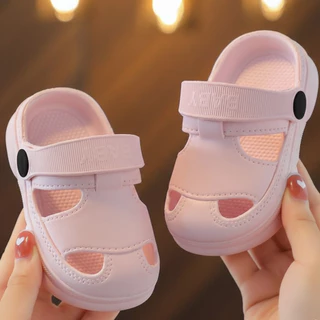 Babyonline(X388)ชั้น2 (ส่งด่วน1วัน)รองเท้าแตะรัดส้นแฟชั่นสำหรับเด็กผู้หญิงและเด็กผู้ชาย พื้นมีกันลื่นรูปหมี