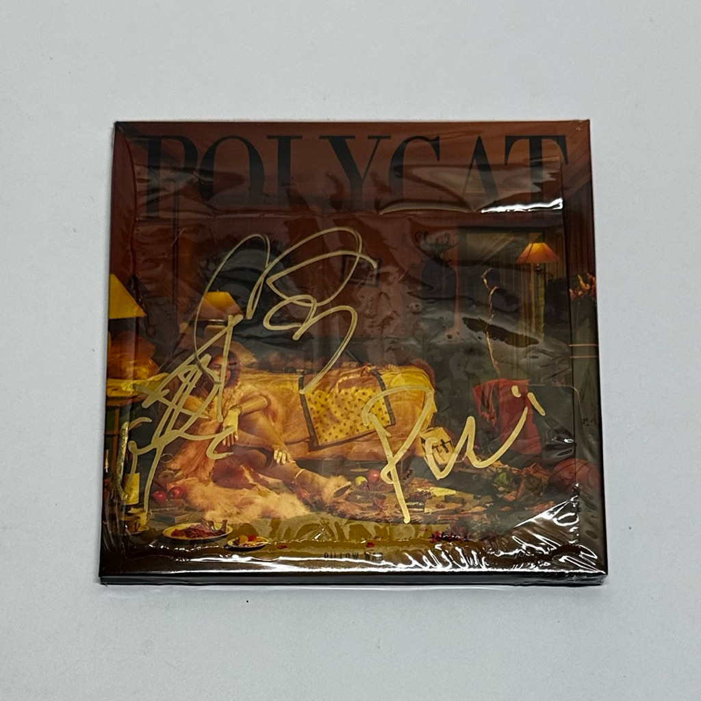 Polycat โพลีแคท อัลบั้ม Pillow War ปี2563 (ซีดีมือ1) ✍🏻มีลายเซ็นศิลปิน