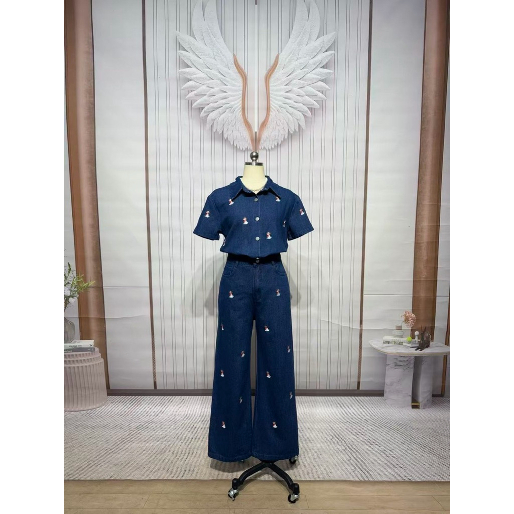 (มี s เอวปกติ อกใหญ่ 4 นิ้ว) ชุดยีนส์ เสื้อ+กางเกงขายาว ปักน้องหมา งานป้าย chalita