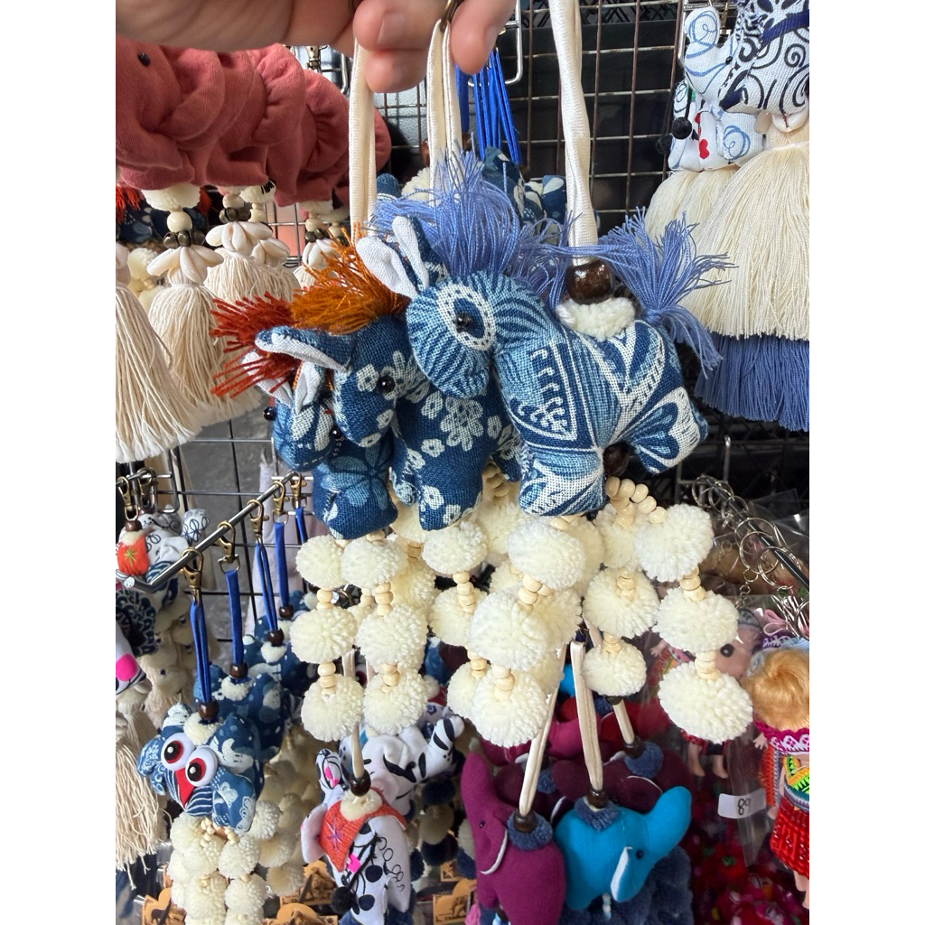 พวงกุญแจม้า handmade cnx