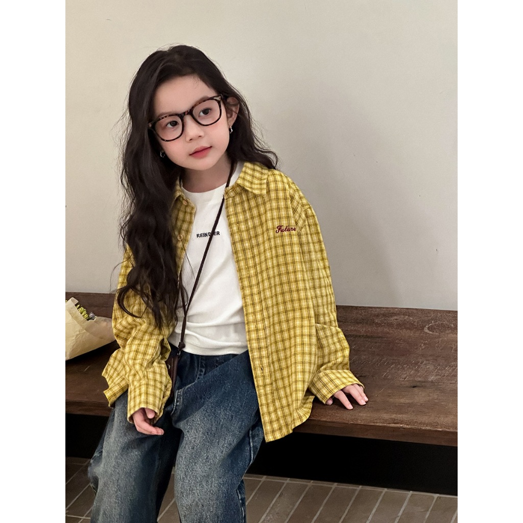 T02 เสื้อเชิ้ตลายสก็อตสไตล์เกาหลีสำหรับเด็กหญิงและเด็กชาย เสื้อปักตัวอักษร พร้อมส่งจากไทย