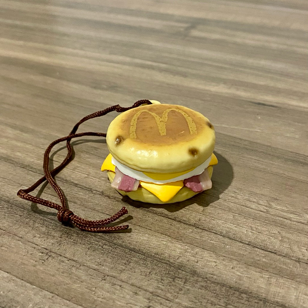 พวงกุญแจแมคฯเบอร์เกอร์🍔Mc’Donald Griddled Bacon &Eggs Chesse ปั๊มแท้💯
