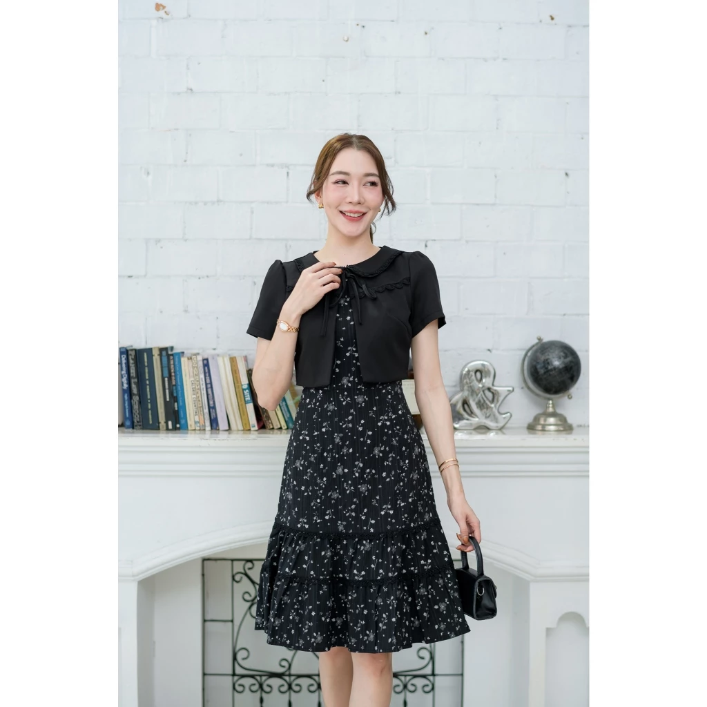 ZA011ชุดเดรสขนมชั้นทรงกั๊กงานผ้าลายดอกไม้สวยหวาน