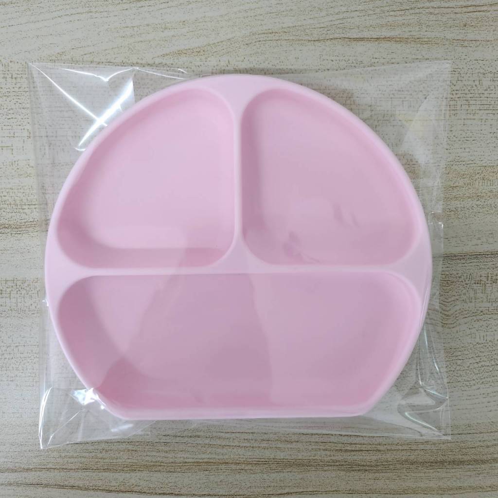 **ไม่มีกล่อง** จานซิลิโคน ลดพิเศษ 30-50%  มีให้เลือกหลายแบบนะคะ อ่านรายละเอียดก่อนสั่งซื้อ