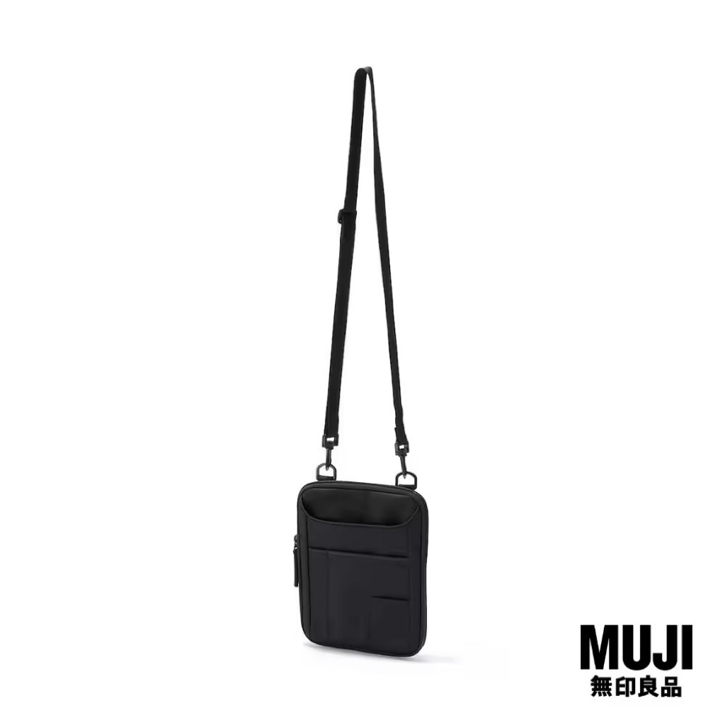 [MUJI] กระเป๋าสะพายข้างกันละอองน้ำ  - Water Repellent Shoulder Bag With Pen Holder