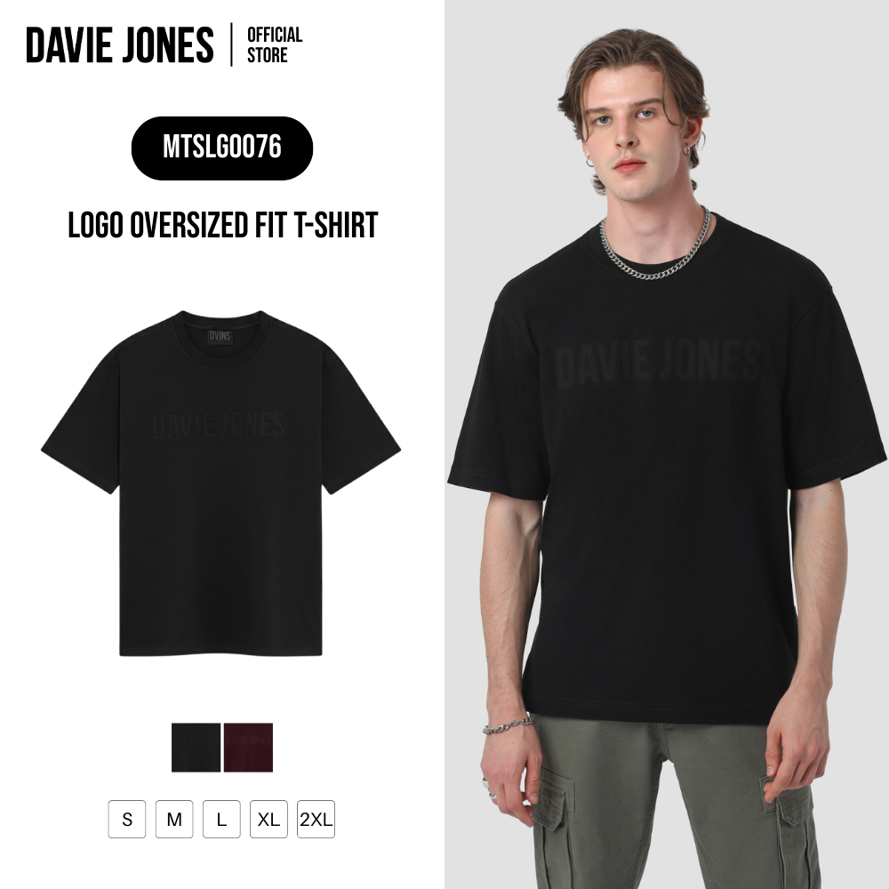 DAVIE JONES [BE FEARLESS] เสื้อยืดผู้ชาย Logo Oversized Fit T-Shirt สีดำ แดงไวน์ LG0076