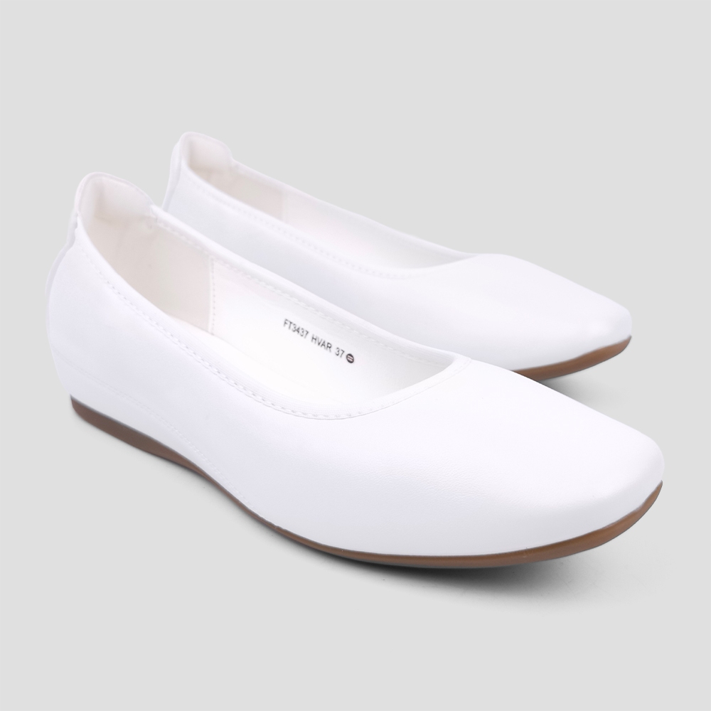 TREND รองเท้าคัทชูหนัง PU / รองเท้าส้นเตารีด หัวมน ส้น 3.5 ซม. รุ่น HVAR สี WHITE | รองเท้า ผู้หญิง
