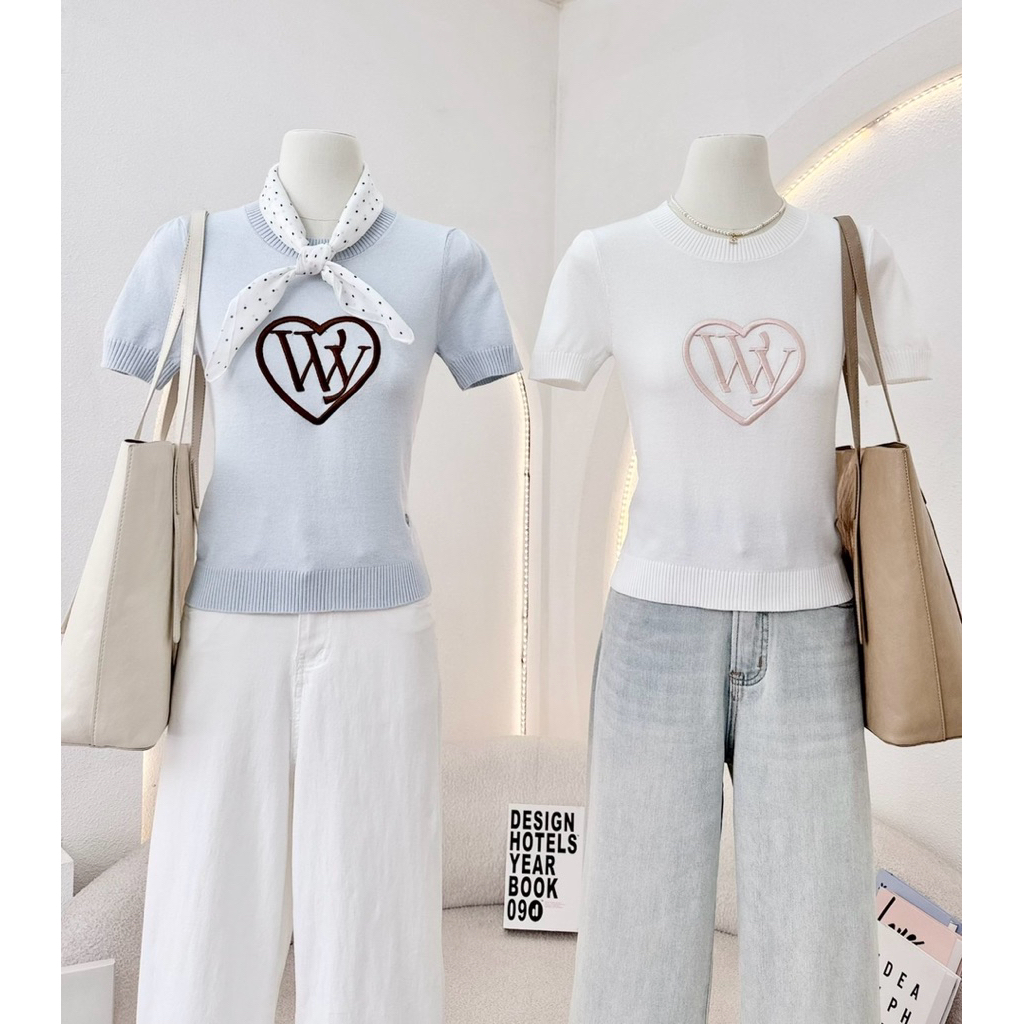 WAYA เสื้อไหมพรม คอกลม งานปักโลโก้แน่นๆ