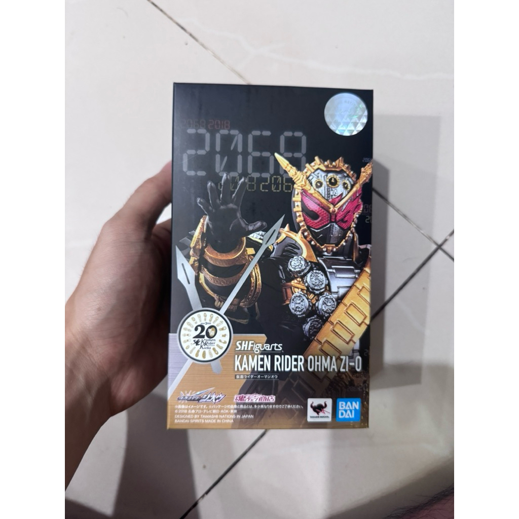 [มือสอง/Like New] Bandai S.H.Figuarts Kamen Rider Ohma Zi-O + หัวอัปเกรดไฟ LED เปิดตาได้