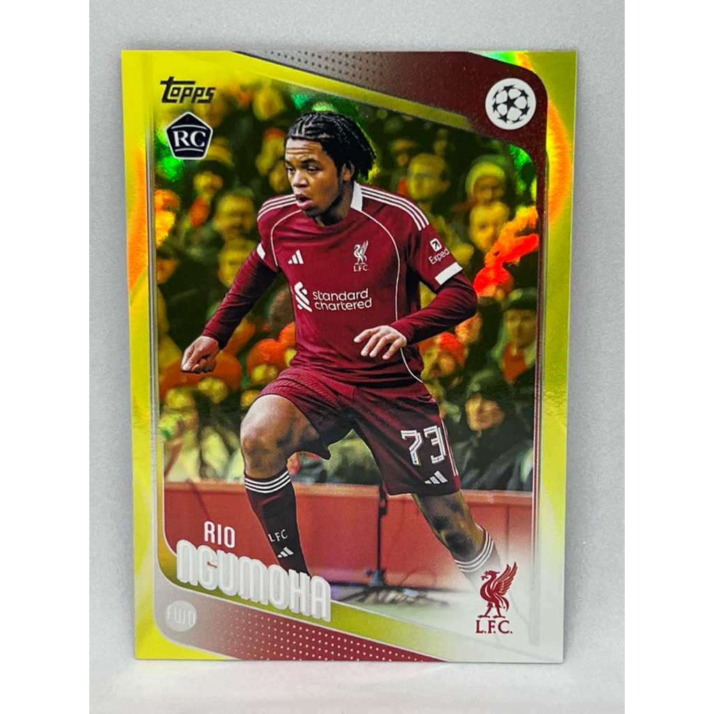 การ์ดฟุตบอล Topps 2024 - 2025 UCC Rio Ngumoha RC Neon Yellow FlowFractor
