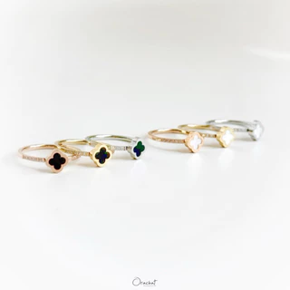 Orachat | Flower 14k ring. (แหวนตัวเรือนสแตนเลส)
