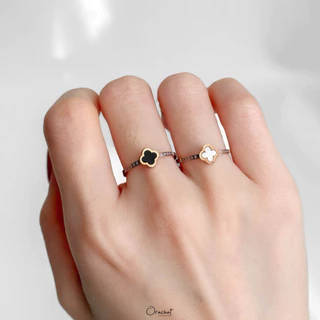 Orachat | Flower 14k ring. (แหวนตัวเรือนสแตนเลส)