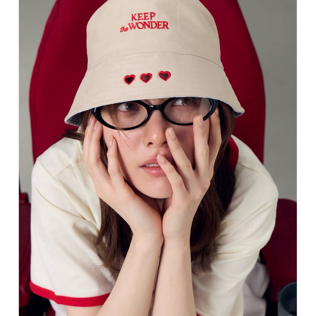 พร้อมส่ง : KEEP SILENT | KEEP THE WONDER DOUBLE SIDE BUCKET HAT คอล.หลิงออม (New in Pack)