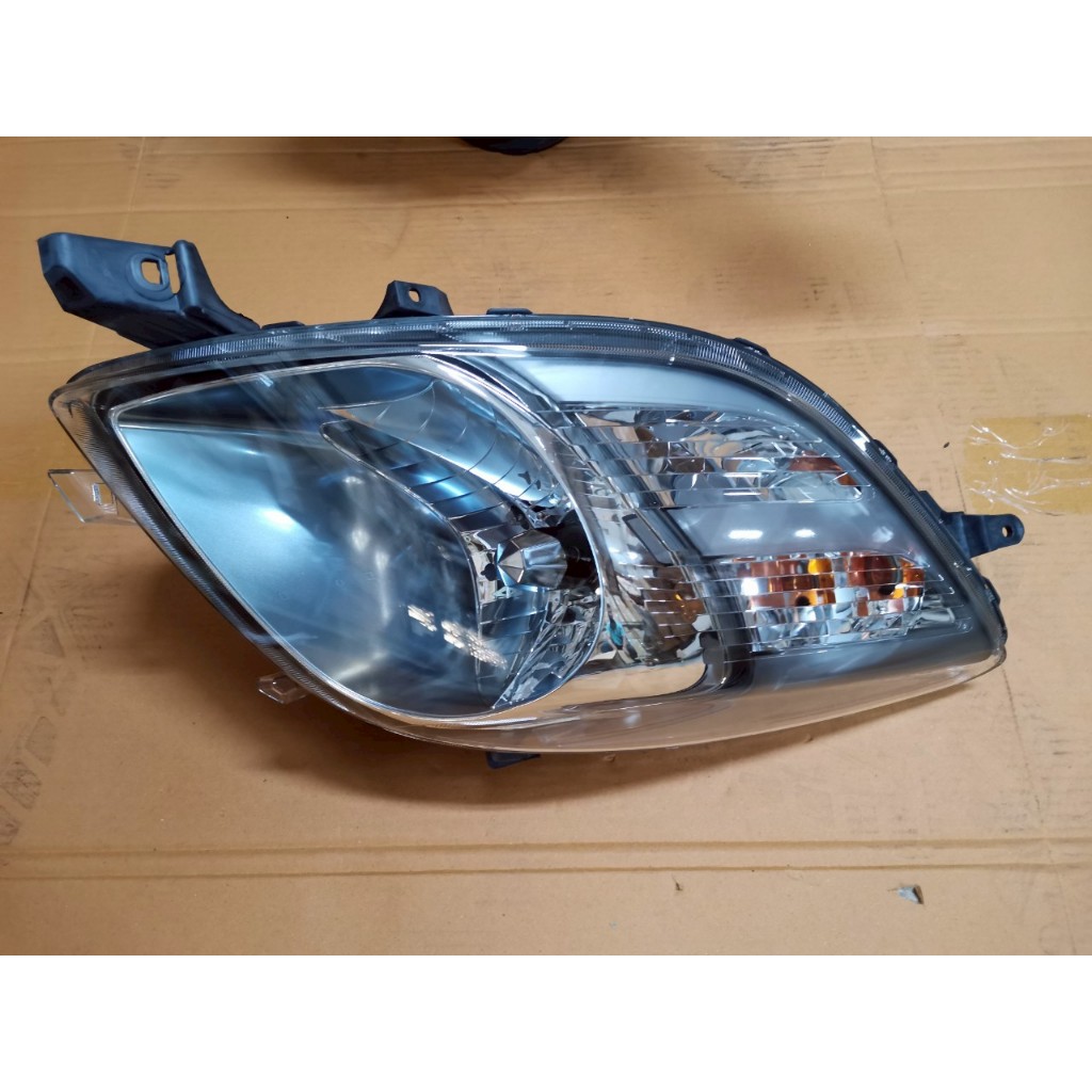 ไฟใหญ่หน้าซ้าย YARIS NCP91