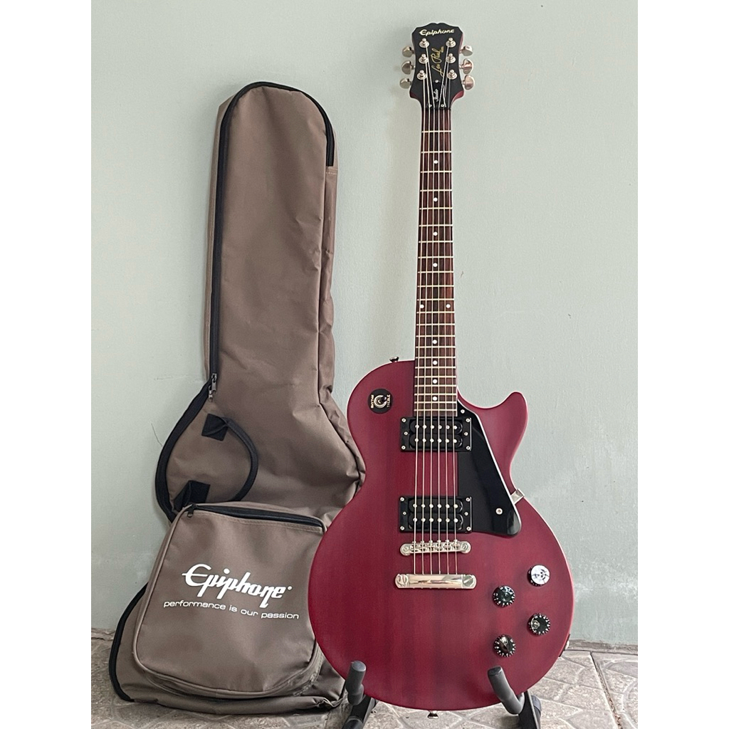 Epiphone Les Paul Studio worn 2013