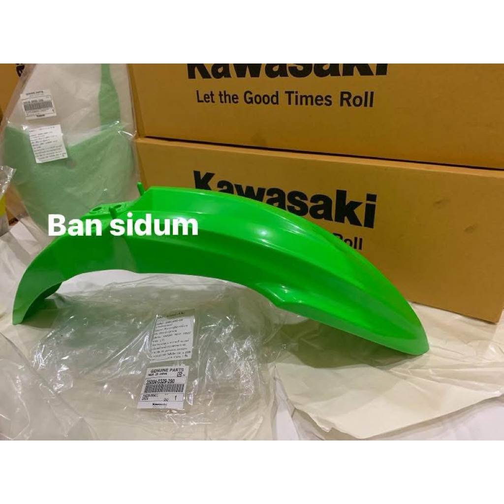 บังโคลนหน้า kx85 (แท้) คาวาซากิ