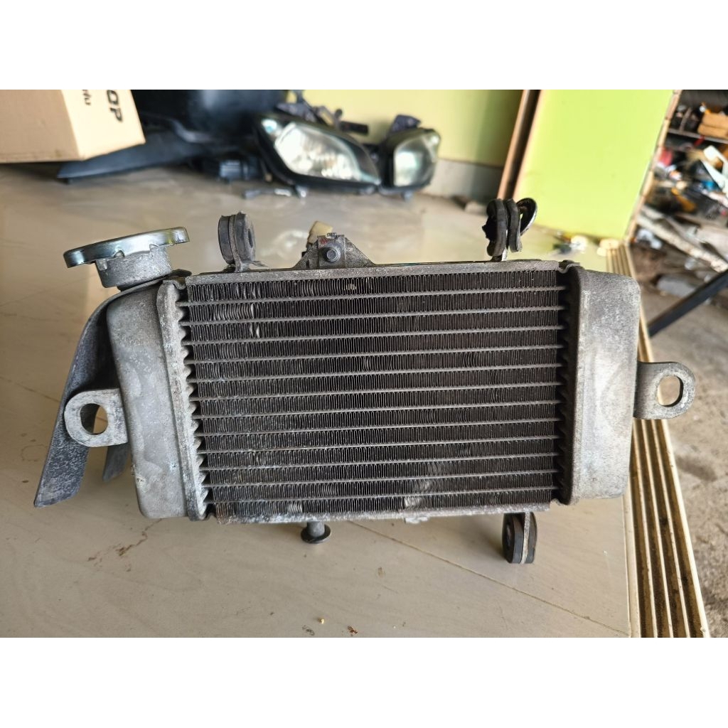 หม้อน้ำ r15/m slazตัวV2สินค้ามือสอง