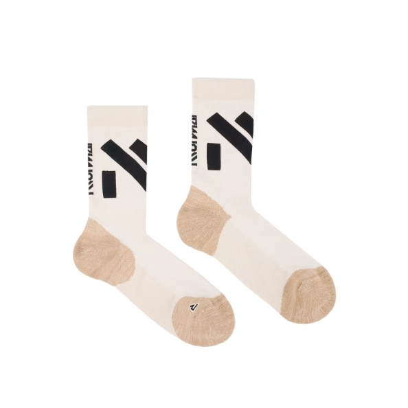 NNORMAL RACE SOCKS LOW CUT ถุงเท้าวิ่ง ถุงเท้าวิ่งเทรล ข้อสั้น มีรัดกล้ามเนื้อ และบุนุ่มจุดเสียดสี