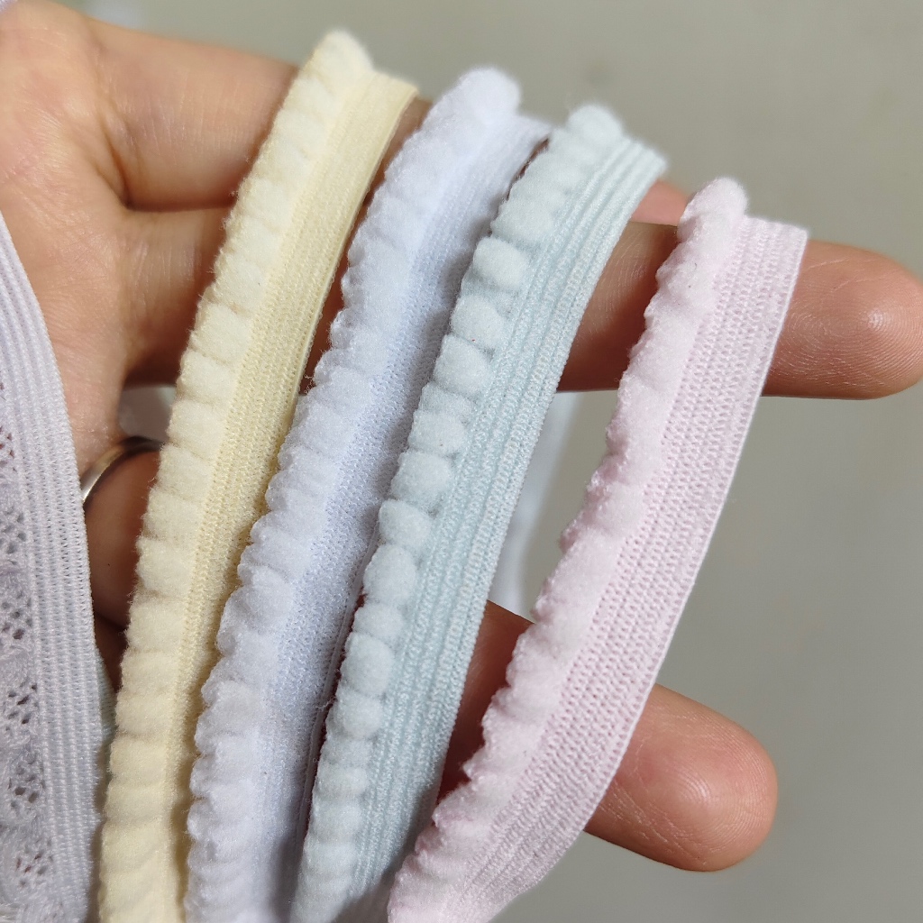 ยางยืดระบายขอบลูกไม้ หน้ากว้าง 10mm  แบ่งขาย 10 หลา ผ้าขนนุ่มย่นยางยืด ยางมัดผม ชุดชั้นใน ชุดเด็ก DIY