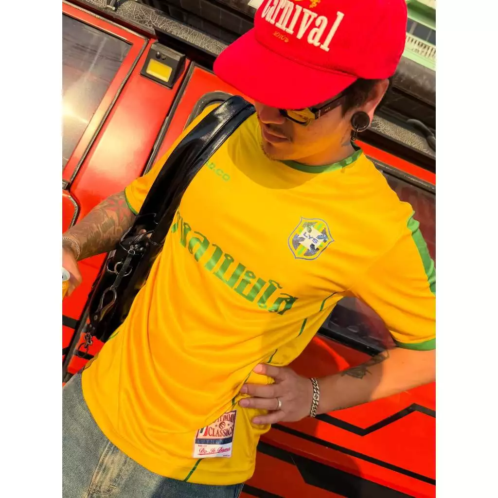 เสื้อบราซิลลาบยโส เบอร์9