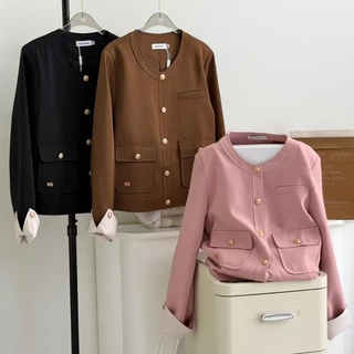 SISSY : เสื้อสูทแขนยาว (S- XXL) คอกลม มีซับใน แต่งกระเป๋าคู่ ผ้าอยู่ทรงสวย ใส่สบาย ไม่ร้อน