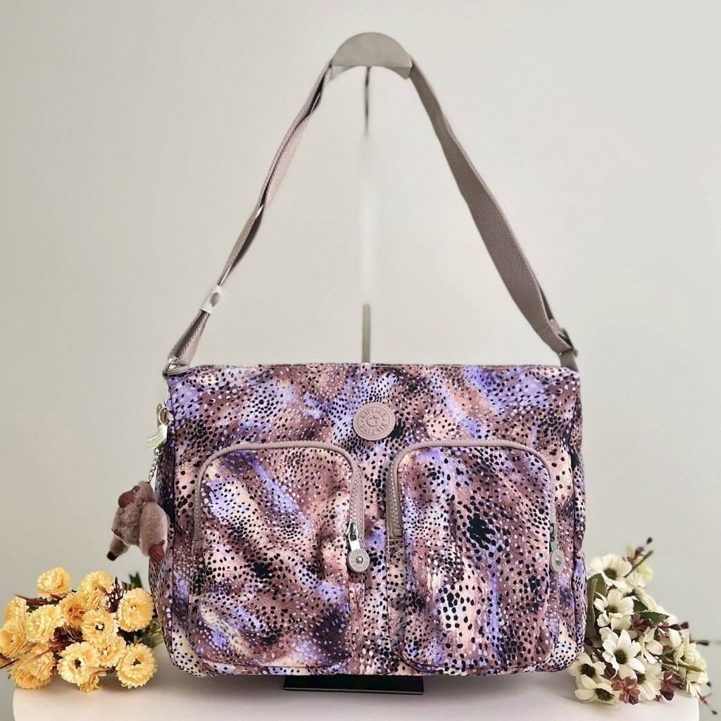 กระเป๋าคลิปลิ้ง Kipling ใบใหญ่ลายดอก