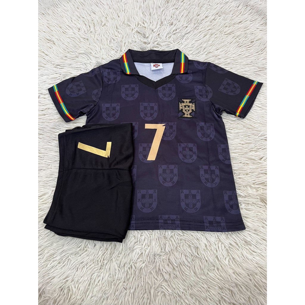 ชุดกีฬาเด็กดีไซน์ผสมผสานเสื้อทีมอัลนาสเซอร์เบอร์7ชื่อโรนัลโด้ใหม่ล่าสุด เสื้อ+กางเกง